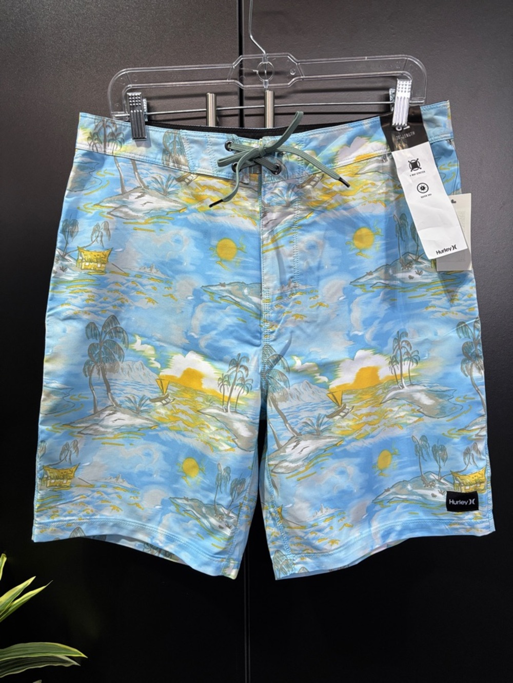 Hurley 8” Inseam,20” outseam,Quick Dry,4 way stretch,tropical beach,pocket